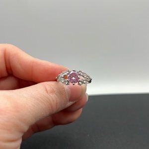 Fragrant Jewel Ring